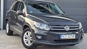 VOLKSWAGEN Tiguan