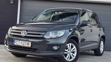 VOLKSWAGEN Tiguan