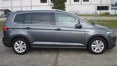 VOLKSWAGEN Touran