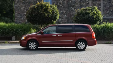 CHRYSLER Town & Country