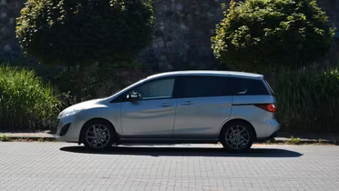MAZDA 5