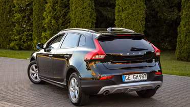 VOLVO V40 Cross Country