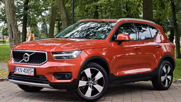 VOLVO XC40
