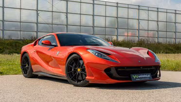 FERRARI 812 Superfast