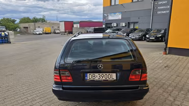 MERCEDES-BENZ E Klasa