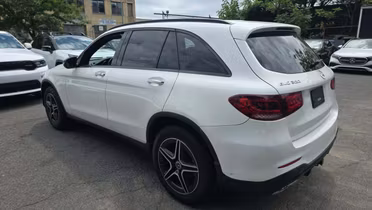 MERCEDES-BENZ GLC