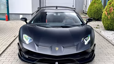 LAMBORGHINI Aventador