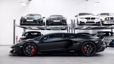 LAMBORGHINI Aventador
