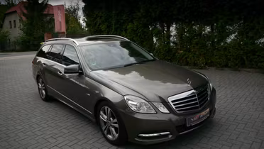 MERCEDES-BENZ E Klasa