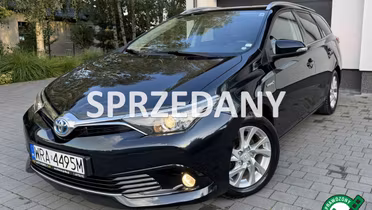 TOYOTA Auris
