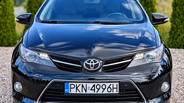 TOYOTA Auris