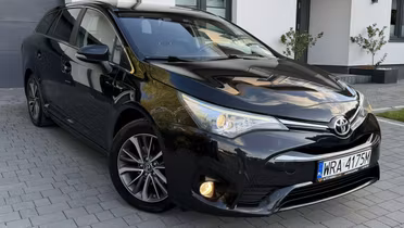 TOYOTA Avensis