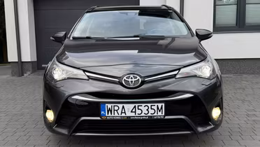 TOYOTA Avensis