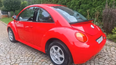 VOLKSWAGEN New Beetle