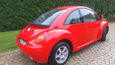 VOLKSWAGEN New Beetle