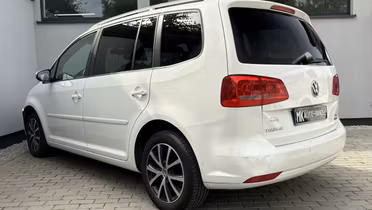 VOLKSWAGEN Touran