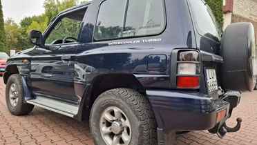 MITSUBISHI Pajero