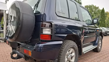 MITSUBISHI Pajero