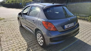PEUGEOT 207