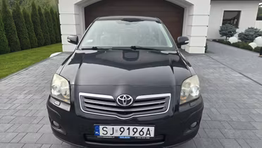 TOYOTA Avensis