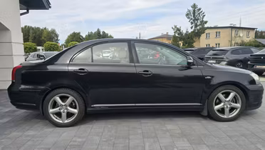 TOYOTA Avensis