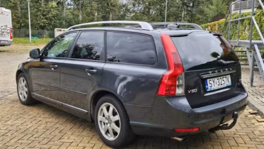 VOLVO V50