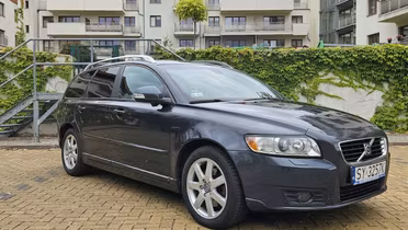 VOLVO V50
