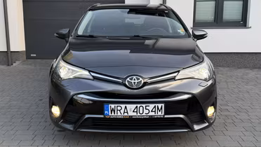 TOYOTA Avensis
