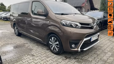 TOYOTA Proace Verso