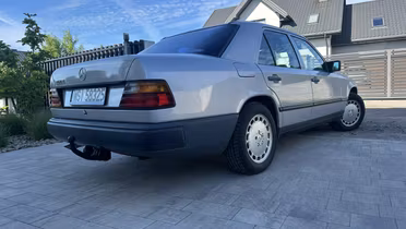 MERCEDES-BENZ 124