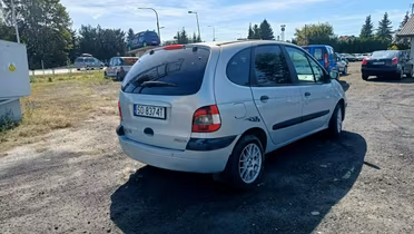 RENAULT Scenic