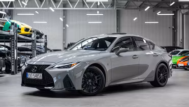 LEXUS IS
