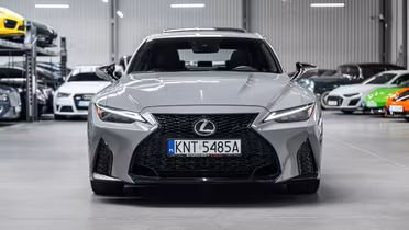 LEXUS IS