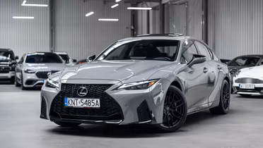 LEXUS IS