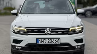 VOLKSWAGEN Tiguan
