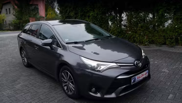 TOYOTA Avensis