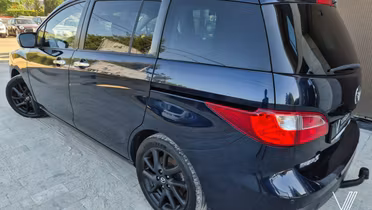 MAZDA 5