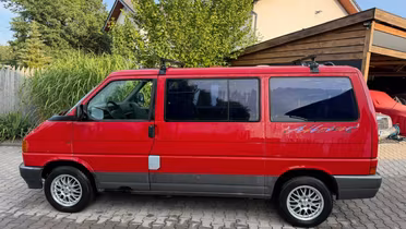 VOLKSWAGEN Multivan