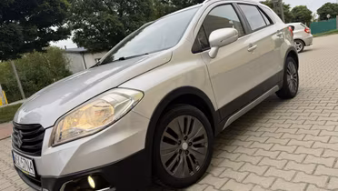 SUZUKI S-Cross