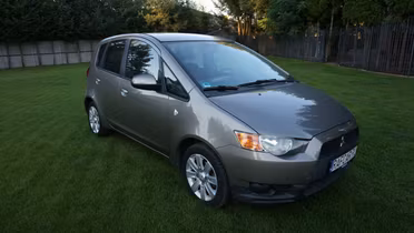 MITSUBISHI Colt