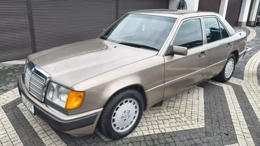 MERCEDES-BENZ 124