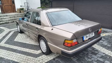 MERCEDES-BENZ 124