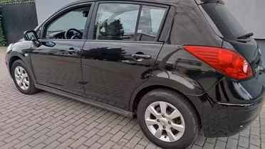 NISSAN Tiida
