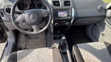 SUZUKI SX4