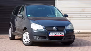 VOLKSWAGEN Polo