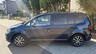 VOLKSWAGEN Touran