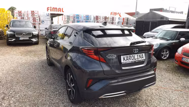 TOYOTA C-HR