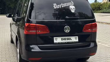 VOLKSWAGEN Touran