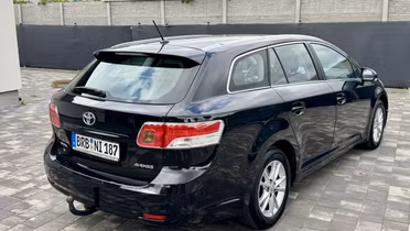 TOYOTA Avensis