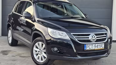 VOLKSWAGEN Tiguan